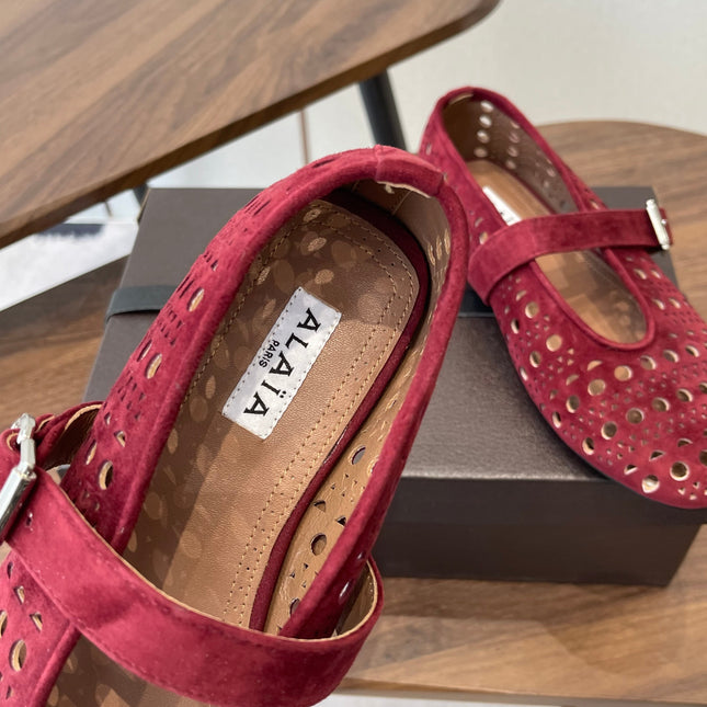ALAIA 26S MARY JANE FLATS IN DARK RED SUEDE