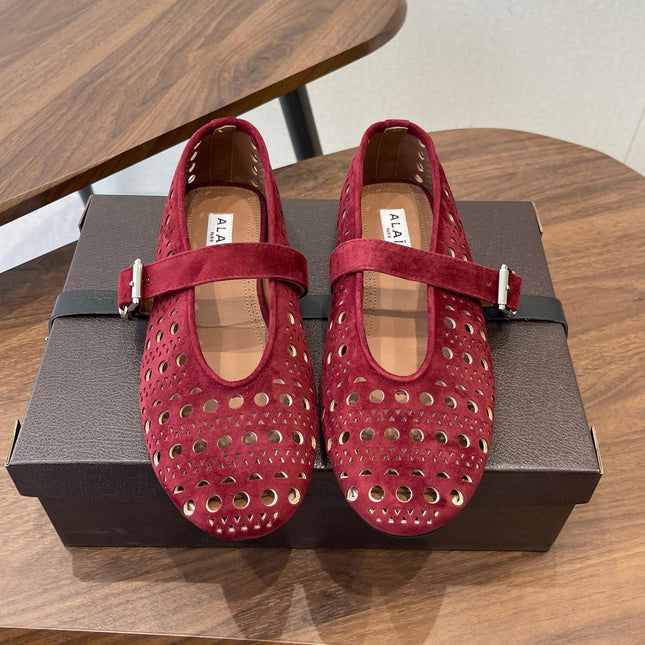 ALAIA 26S MARY JANE FLATS IN DARK RED SUEDE