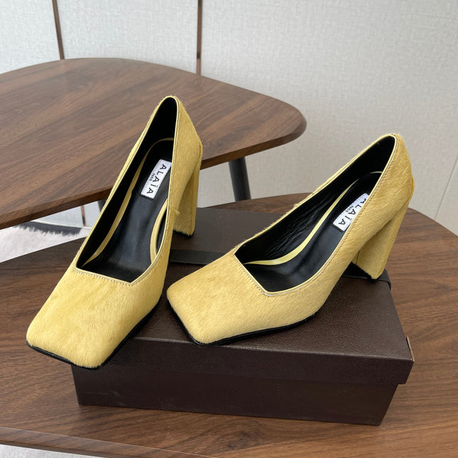 ALAIA 26S SQUARE-TOE HIGH HEELS 95 MM IN YELLOW PONY HAIR