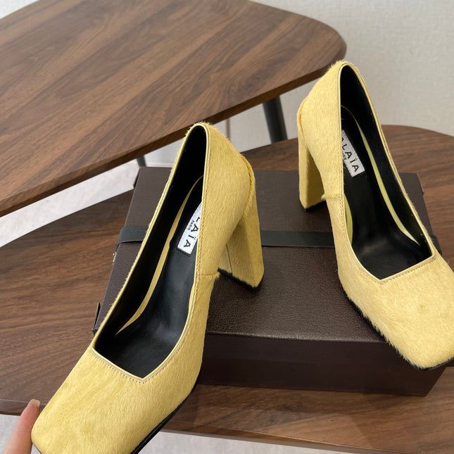 ALAIA 26S SQUARE-TOE HIGH HEELS 95 MM IN YELLOW PONY HAIR