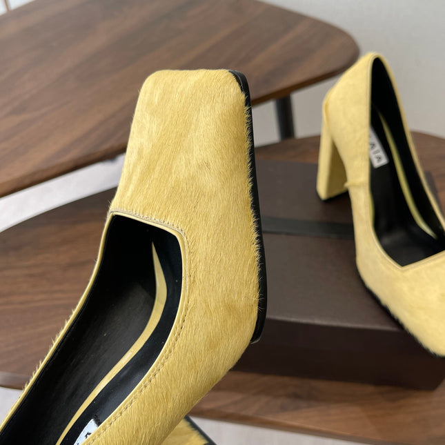 ALAIA 26S SQUARE-TOE HIGH HEELS 95 MM IN YELLOW PONY HAIR