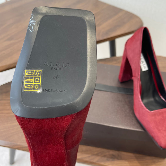 ALAIA 26S SQUARE-TOE HIGH HEELS 95 MM IN RED PONY HAIR