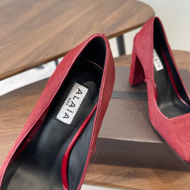 ALAIA 26S SQUARE-TOE HIGH HEELS 95 MM IN RED PONY HAIR
