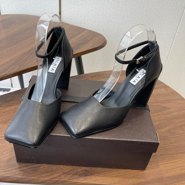 ALAIA 26S SQUARE-TOE HIGH HEELS 95 MM IN BLACK CALFSKIN