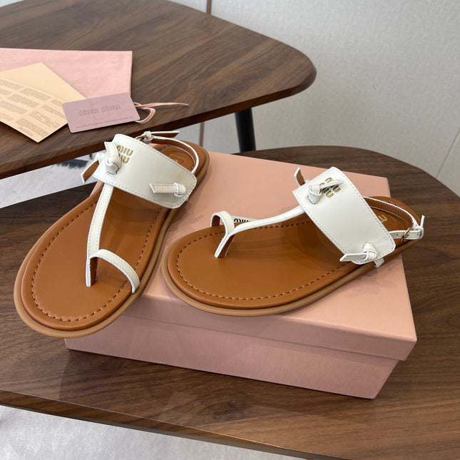 MIUMIU 26S FLIP FLOPS IN WHITE AND TAN BROWN CALFSKIN