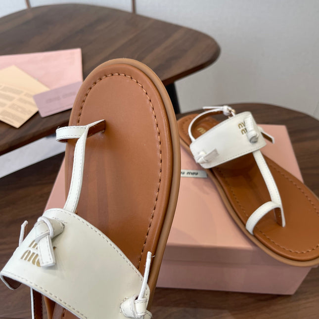 MIUMIU 26S FLIP FLOPS IN WHITE AND TAN BROWN CALFSKIN