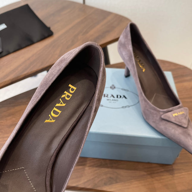 PRADA 26S POINTED TOE HIGH HEELS 75MM IN TAUPE BROWN SUEDE WITH LOGO
