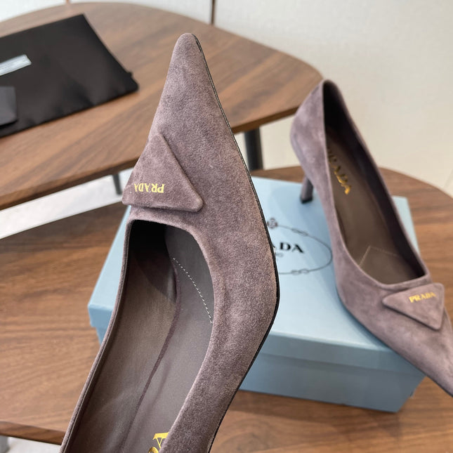 PRADA 26S POINTED TOE HIGH HEELS 75MM IN TAUPE BROWN SUEDE WITH LOGO