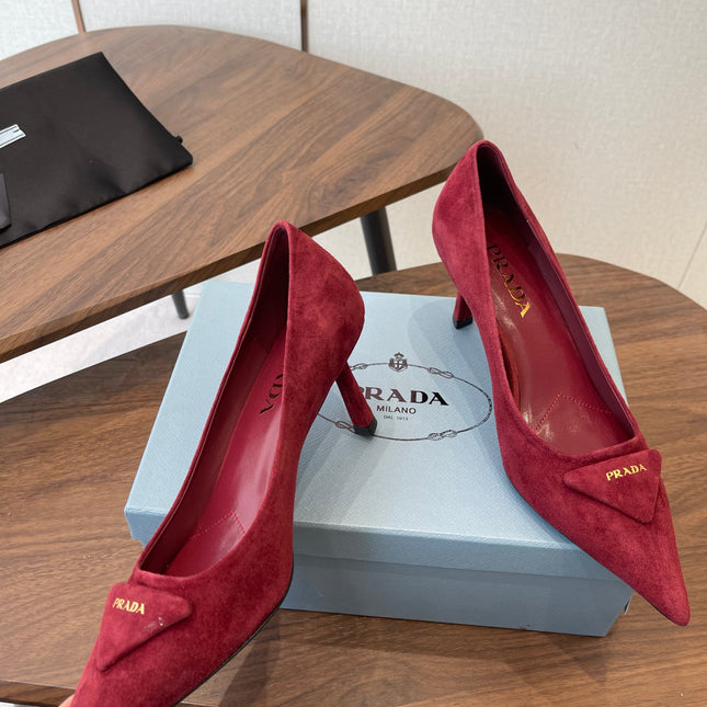 PRADA 26S POINTED TOE HIGH HEELS 75MM IN DARK RED SUEDE WITH LOGO