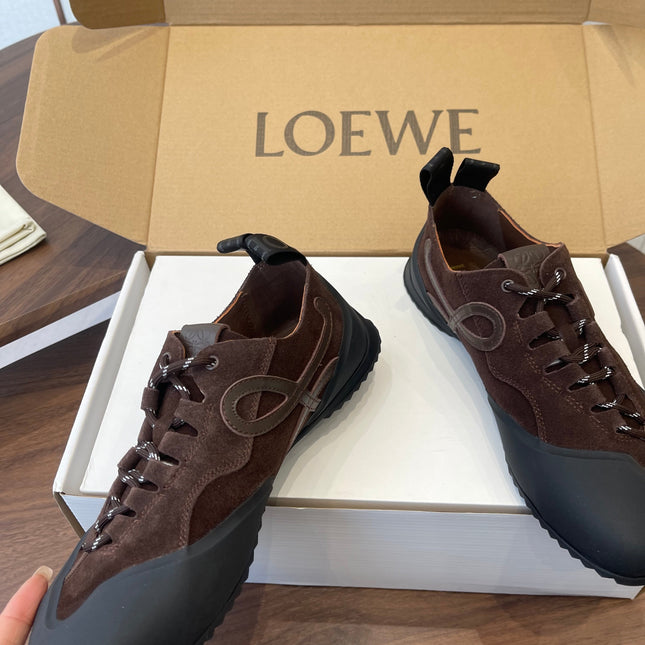 LOEWE 26S FLOW RUNNER SNEAKER 20MM IN DARK BROWN SUEDE