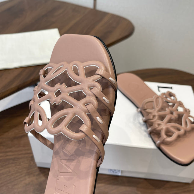 LOEWE 26S PETAL ANAGRAM SLIDE IN TAUPE BROWN CALFSKIN