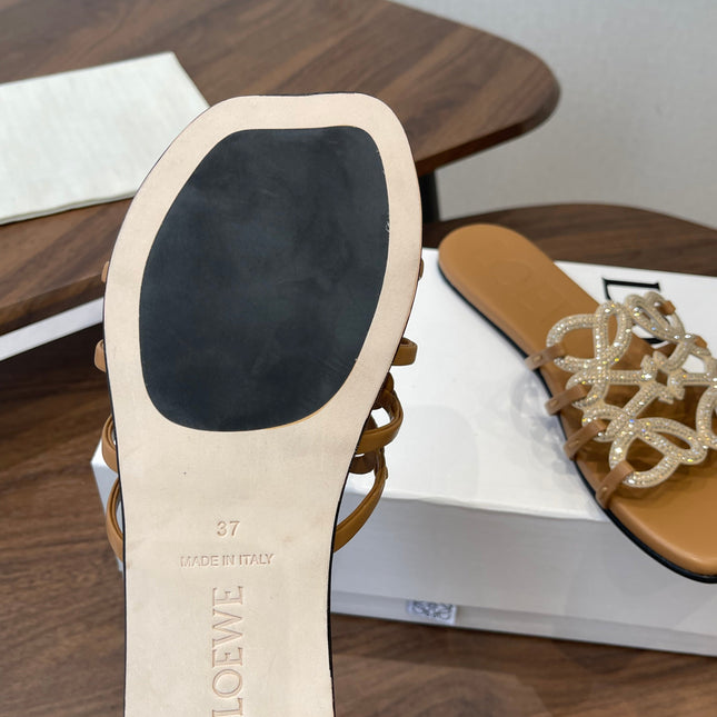 LOEWE 26S FLAT SANDALS IN CAMEL BROWN CALFSKIN WITH CRYSTALS