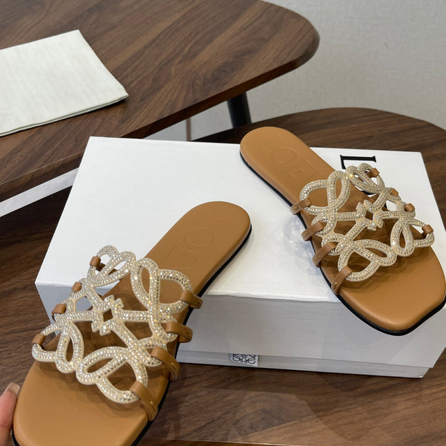 LOEWE 26S FLAT SANDALS IN CAMEL BROWN CALFSKIN WITH CRYSTALS