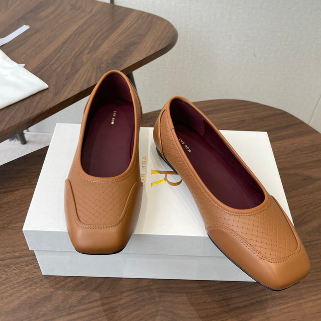 THE ROW 26S SQUARE TOE  BALLET FLATS IN CARAMEL BROWN CALFSKIN