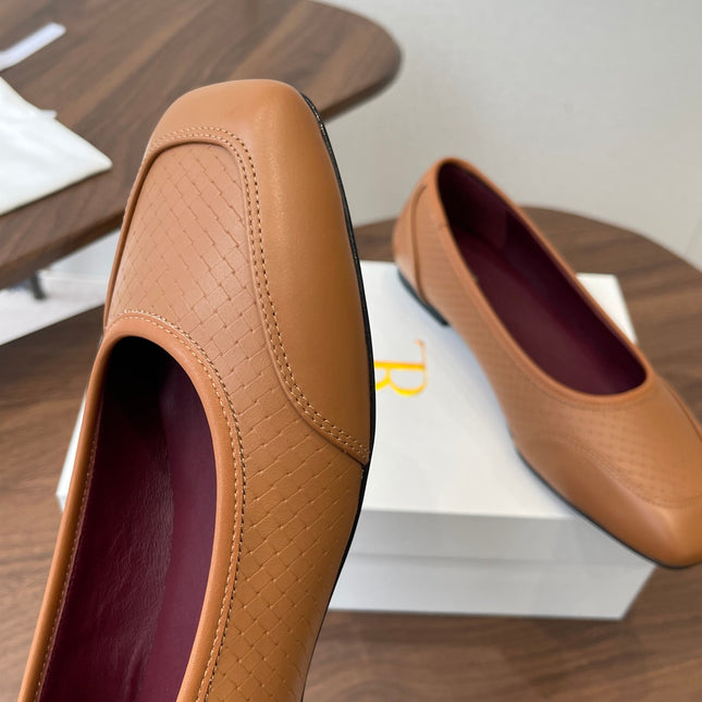 THE ROW 26S SQUARE TOE  BALLET FLATS IN CARAMEL BROWN CALFSKIN