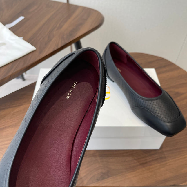 THE ROW 26S SQUARE TOE  BALLET FLATS IN BLACK CALFSKIN