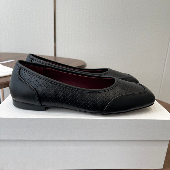 THE ROW 26S SQUARE TOE  BALLET FLATS IN BLACK CALFSKIN