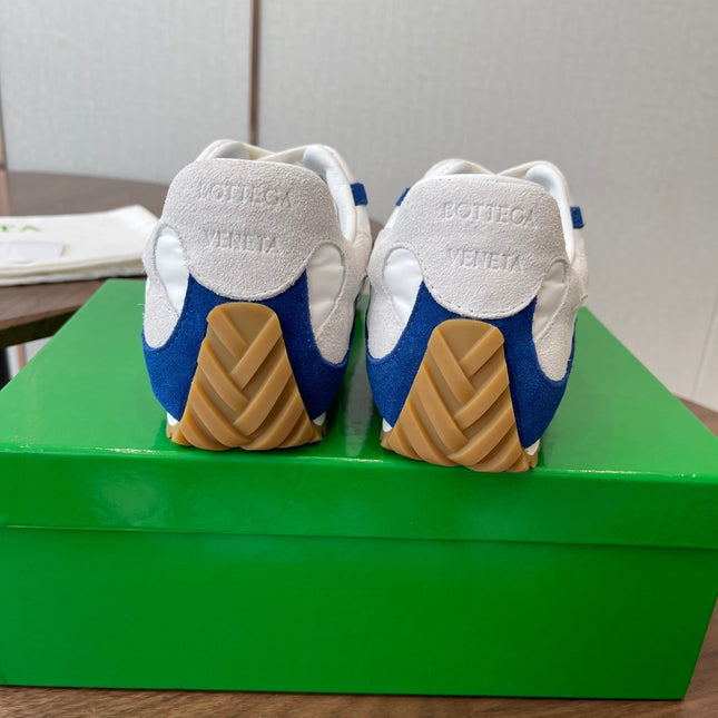 BOTTEGA VENETA 26S ORBIT FLASH SNEAKERS IN WHITE AND BLUE SUEDE