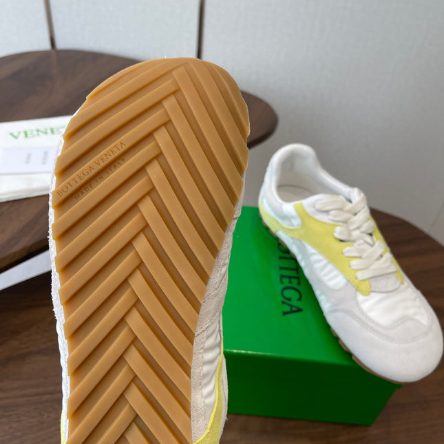 BOTTEGA VENETA 26S ORBIT FLASH SNEAKERS IN WHITE AND YELLOW SUEDE