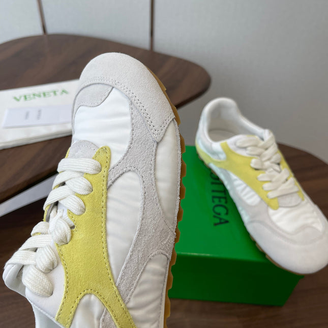 BOTTEGA VENETA 26S ORBIT FLASH SNEAKERS IN WHITE AND YELLOW SUEDE