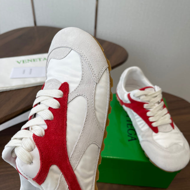 BOTTEGA VENETA 26S ORBIT FLASH SNEAKERS IN WHITE AND RED SUEDE