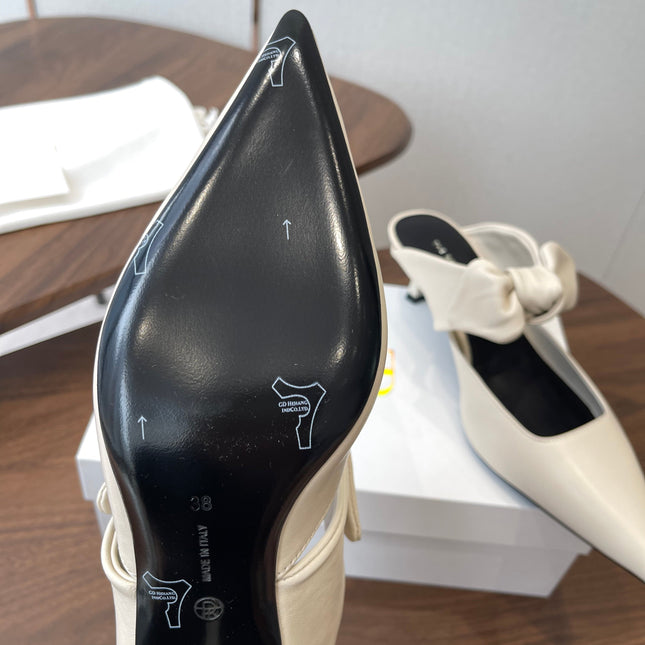 THE ROW 26S SLINGBACK POINTED HEELS IN CREAM WHITE CALFSKIN WITH BOW