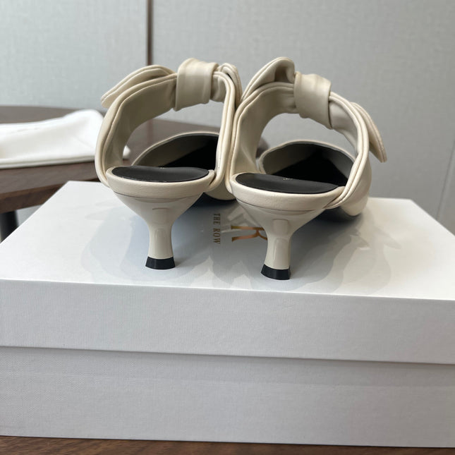 THE ROW 26S SLINGBACK POINTED HEELS IN CREAM WHITE CALFSKIN WITH BOW