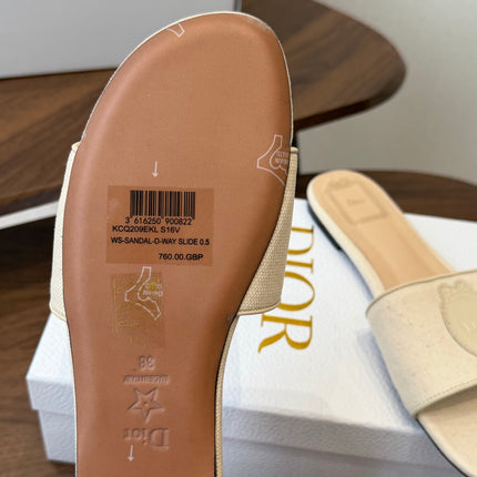 DIOR 26S D-BADGE FLAT SLIDE SANDALS IN IVORY WHITE CANVAS AND CALFSKIN
