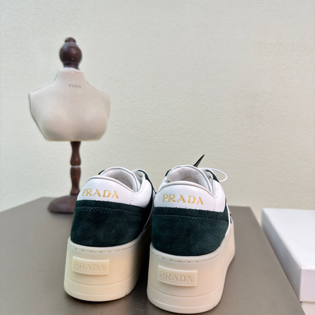 PRADA 26S DOWNTOWN THICK SOLE SNEAKERS IN WHITE CALFSKIN AND BLACK SUEDE