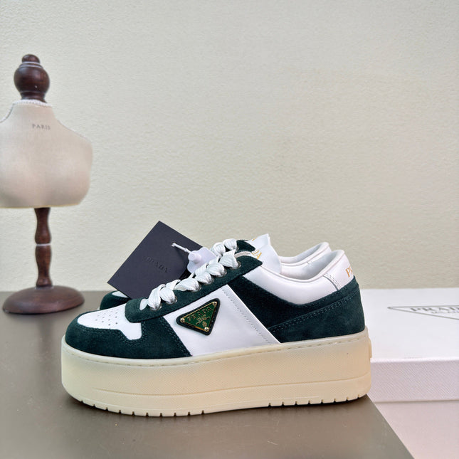 PRADA 26S DOWNTOWN THICK SOLE SNEAKERS IN WHITE CALFSKIN AND BLACK SUEDE