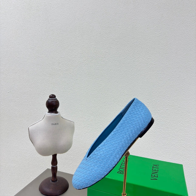 BOTTEGA VENETA 26S BALLET FLATS IN BLUE WOVEN LAMBSKIN