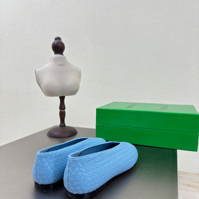 BOTTEGA VENETA 26S BALLET FLATS IN BLUE WOVEN LAMBSKIN