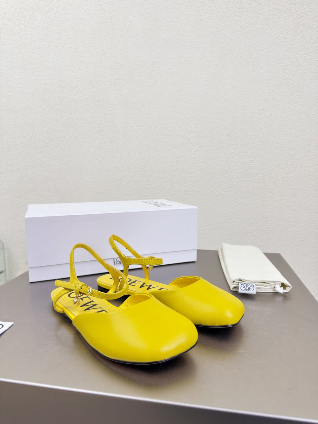 LOEWE 26S SLINGBACK FLAT PUMPS IN YELLOW CALFSKIN