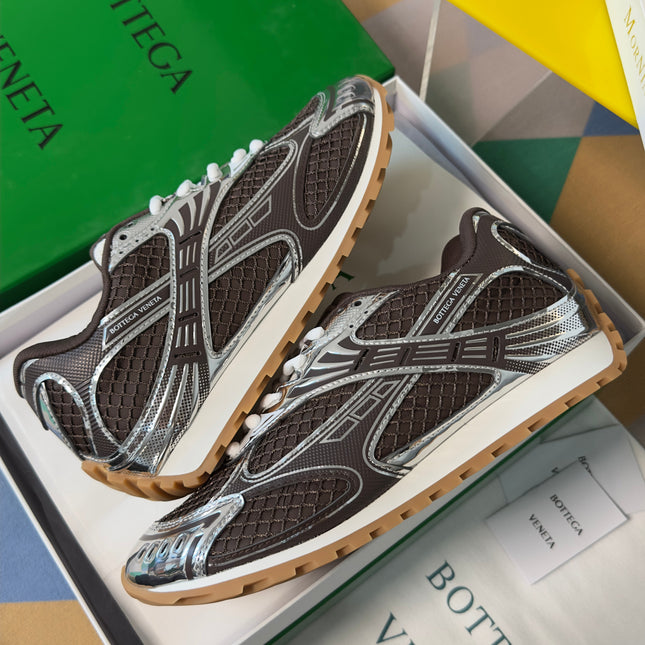 BOTTEGA VENETA 26S SNEAKERS IN DARK BROWN AND SILVER TPU MATERIAL