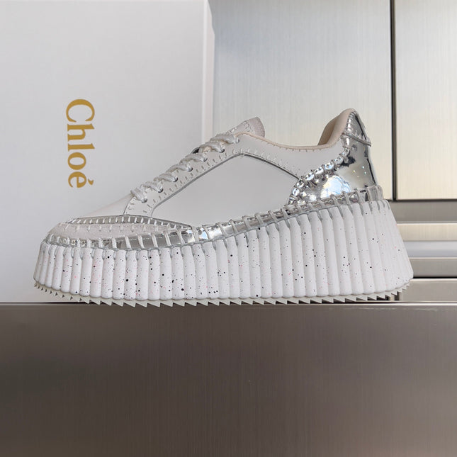 CHLOÉ 26S WEDGE SNEAKERS 70 MM IN WHITE AND SILVER CALFSKIN