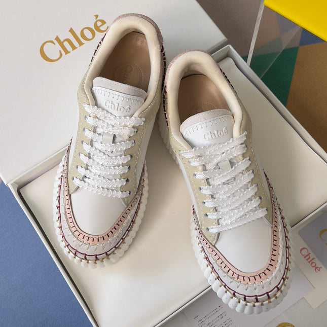CHLOÉ 26S WEDGE SNEAKERS 70 MM IN WHITE CALFSKIN AND DARK RED SUEDE