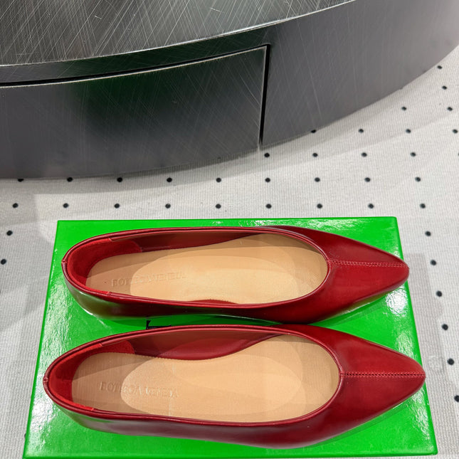 BOTTEGA VENETA 26S BALLET FLATS IN RED CALFSKIN