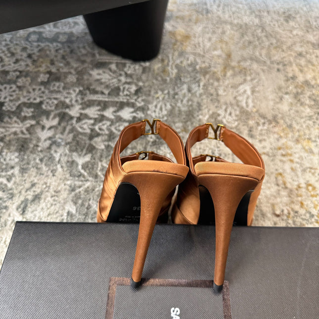 YSL 26S HEELED SANDALS 100 MM IN CLAY BROWN FABRIC
