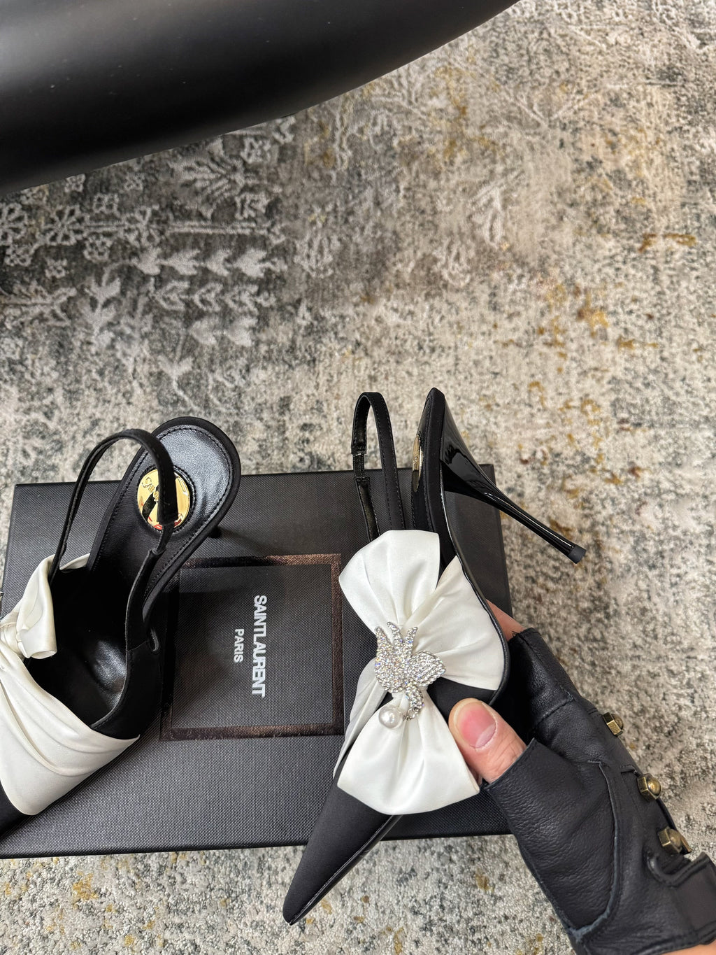 YSL 26S HEELED SLINGBACKS 100 MM IN BLACK AND WHITE SILK