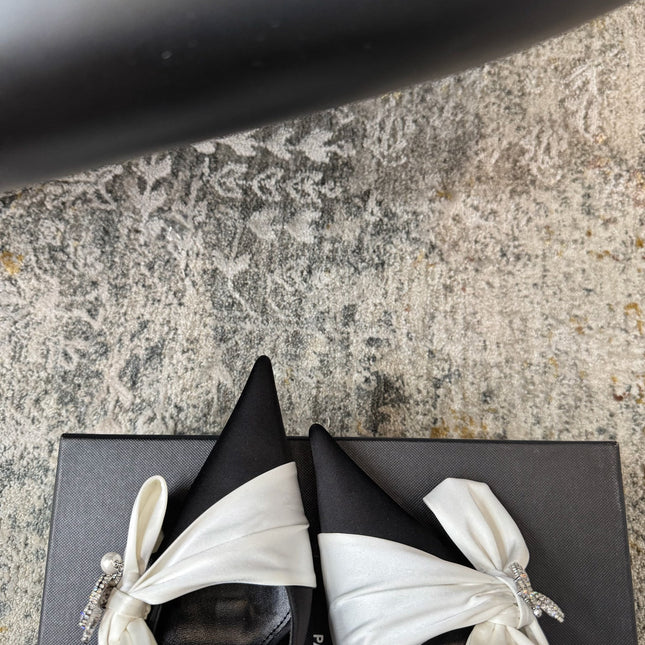 YSL 26S HEELED SLINGBACKS 100 MM IN BLACK AND WHITE SILK