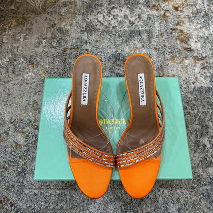 AQUAZZURA 26S CRYSTAL MULES 90 MM IN ORANGE SATIN
