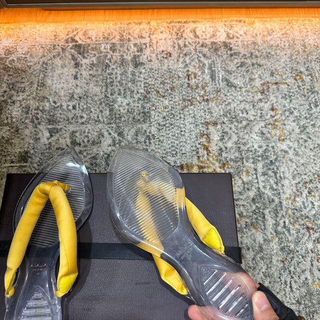 ALAIA 26S THONG SANDALS IN YELLOW SATIN AND TRANSPARENT PVC