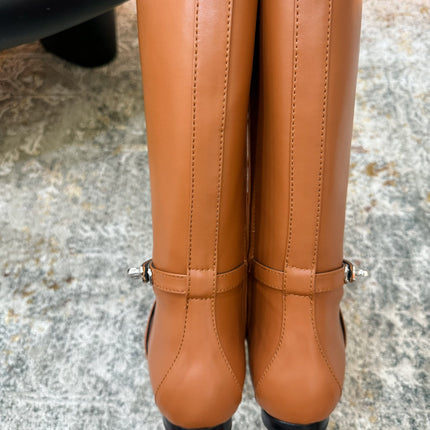 HM 26S FLAT KNEE-HIGH BOOTS IN COGNAC BROWN CALFSKIN 