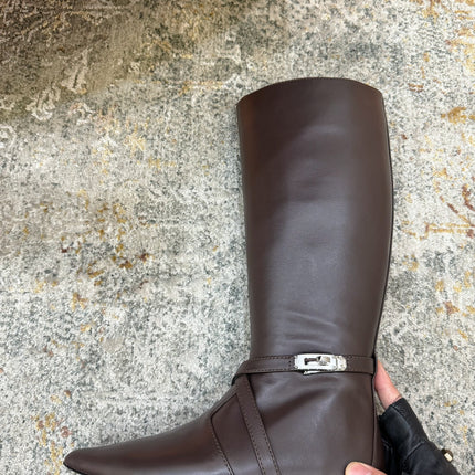 HM 26S FLAT KNEE-HIGH BOOTS IN DARK BROWN CALFSKIN
