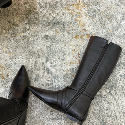 HM 26S FLAT KNEE-HIGH BOOTS IN BLACK CALFSKIN