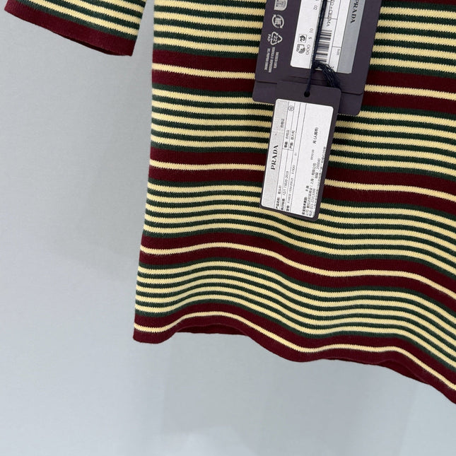 PRADA 26S SHORT SLEEVED T-SHIRT 819