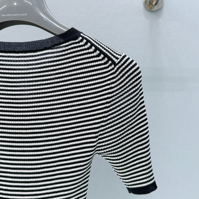 PRADA 26S SHORT SLEEVED KNIT T-SHIRT 811