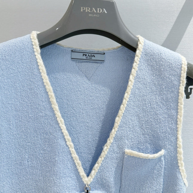 PRADA 26S V-NECK KNIT TOP STYLE 966
