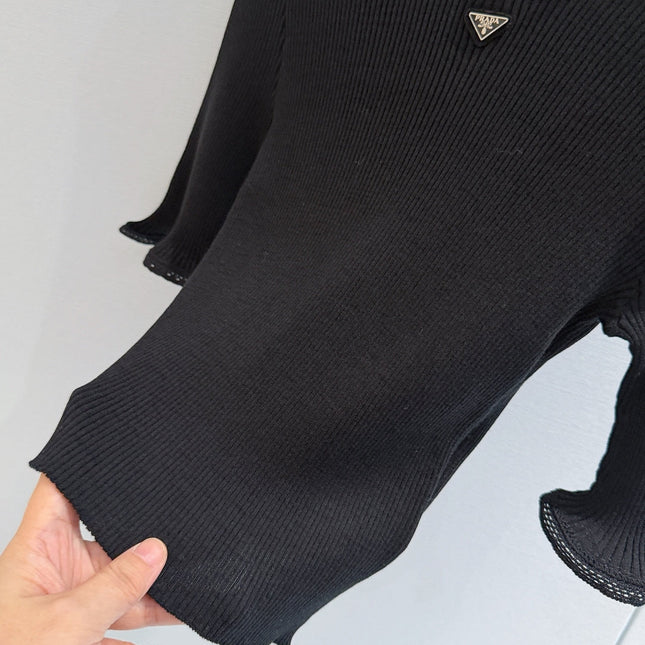 PRADA 26S SHORT-SLEEVE KNIT SWEATER STYLE 945