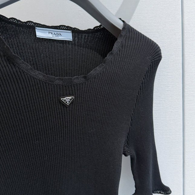 PRADA 26S SHORT-SLEEVE KNIT SWEATER STYLE 945